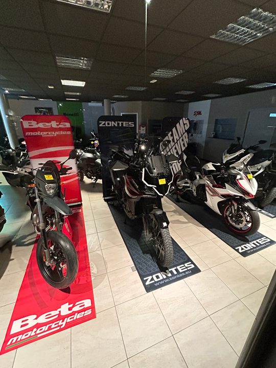 Area Beta e Zontes nello showroom di Viareggio
